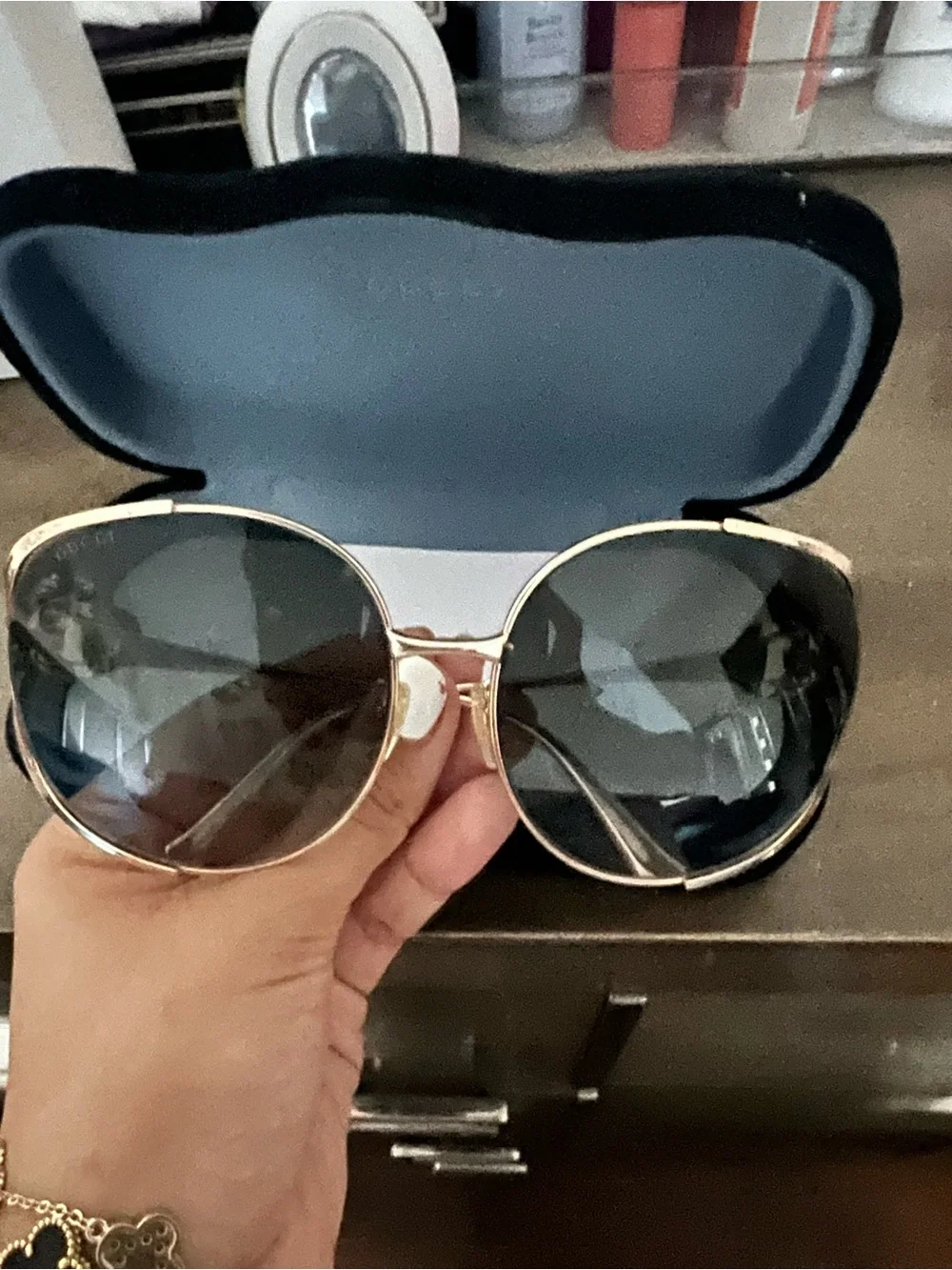 Gucci chic sunglasses