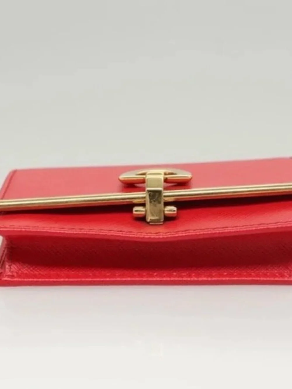 Salvatore Ferragamo brand	salvatore ferragamo