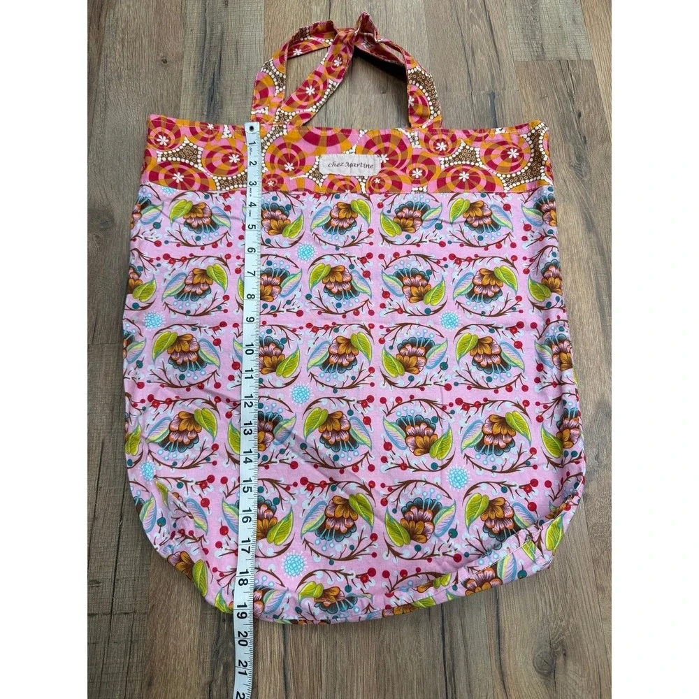 The Unbranded Brand colorful floral