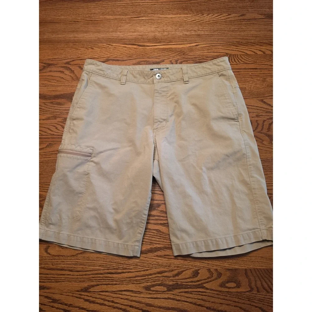The North Face Shorts Mens Size 36 Khaki Cargo 11.5