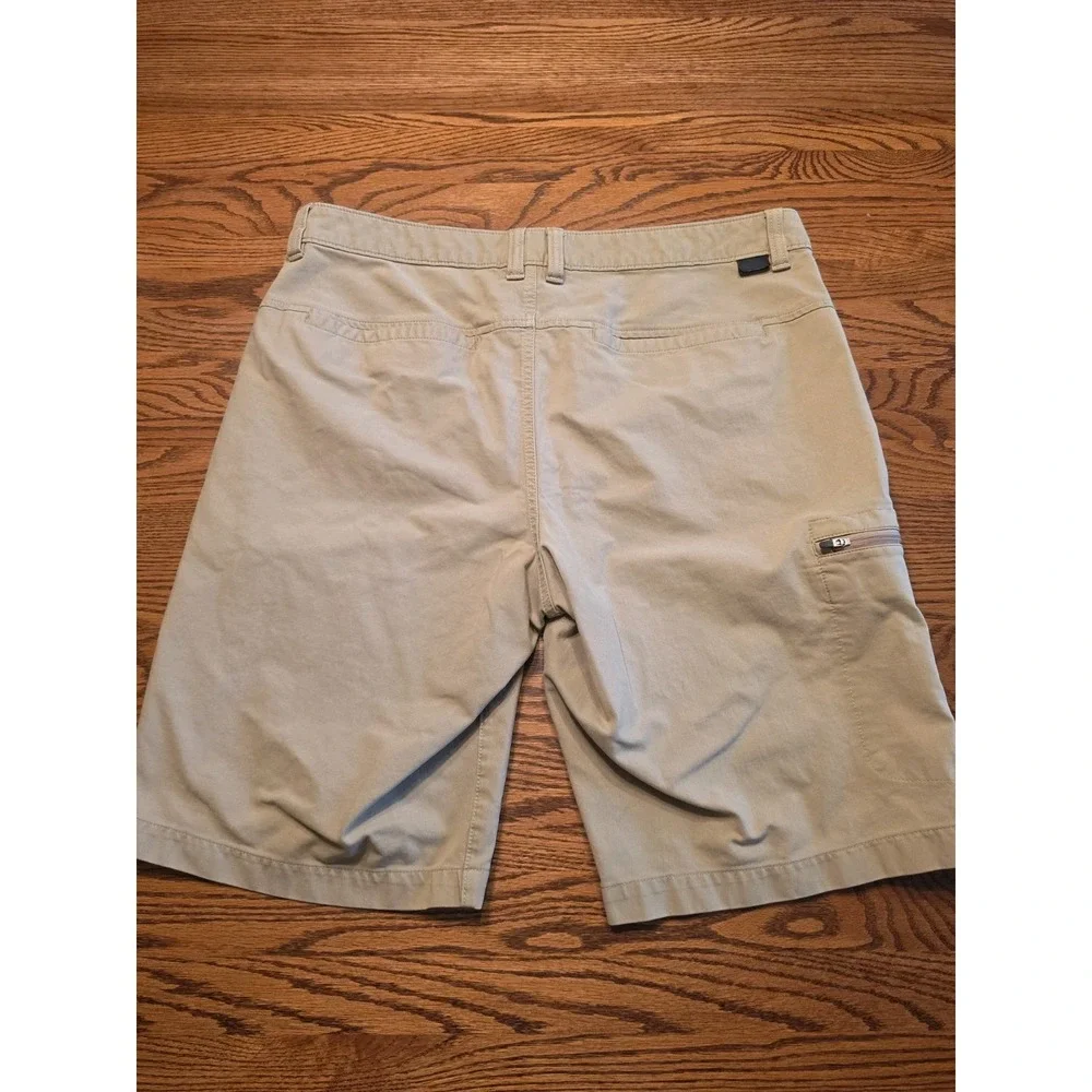 The North Face Shorts Mens Size 36 Khaki Cargo 11.5