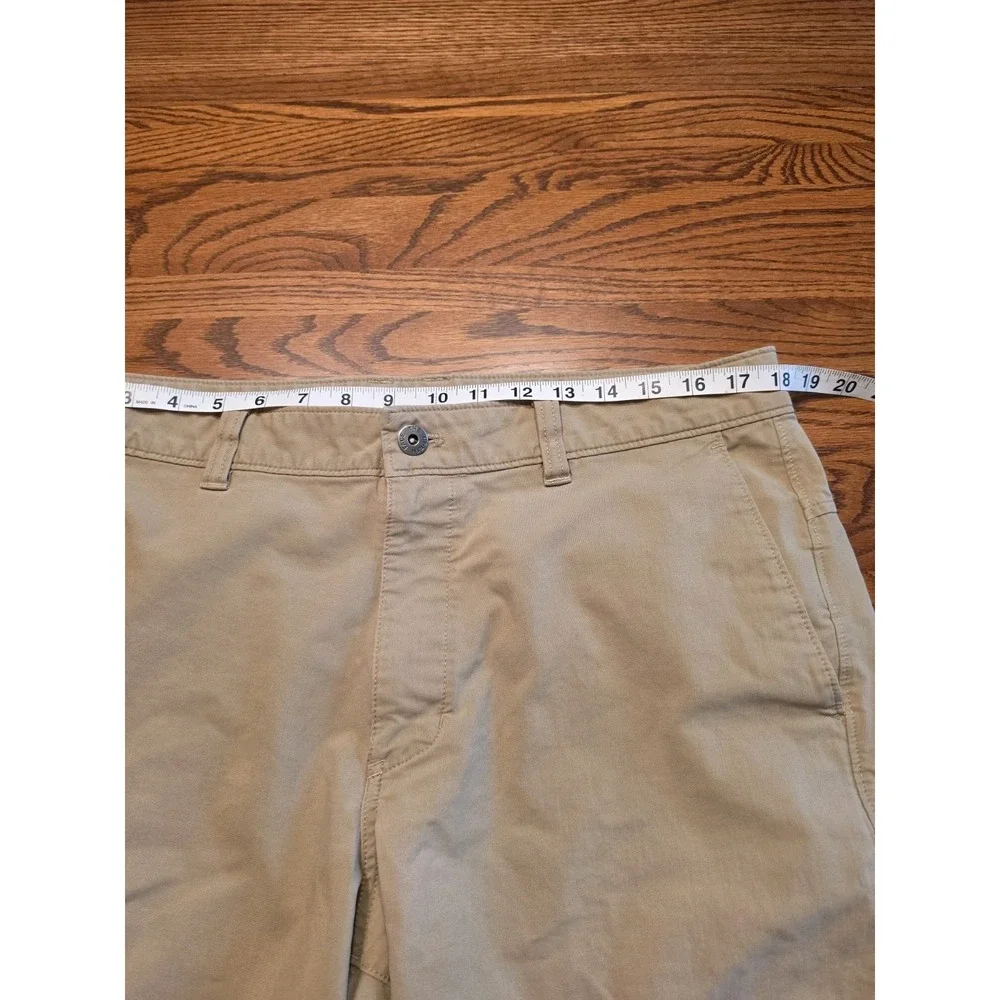 The North Face Shorts Mens Size 36 Khaki Cargo 11.5