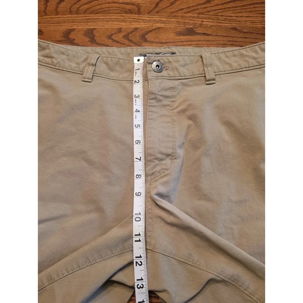 The North Face Shorts Mens Size 36 Khaki Cargo 11.5