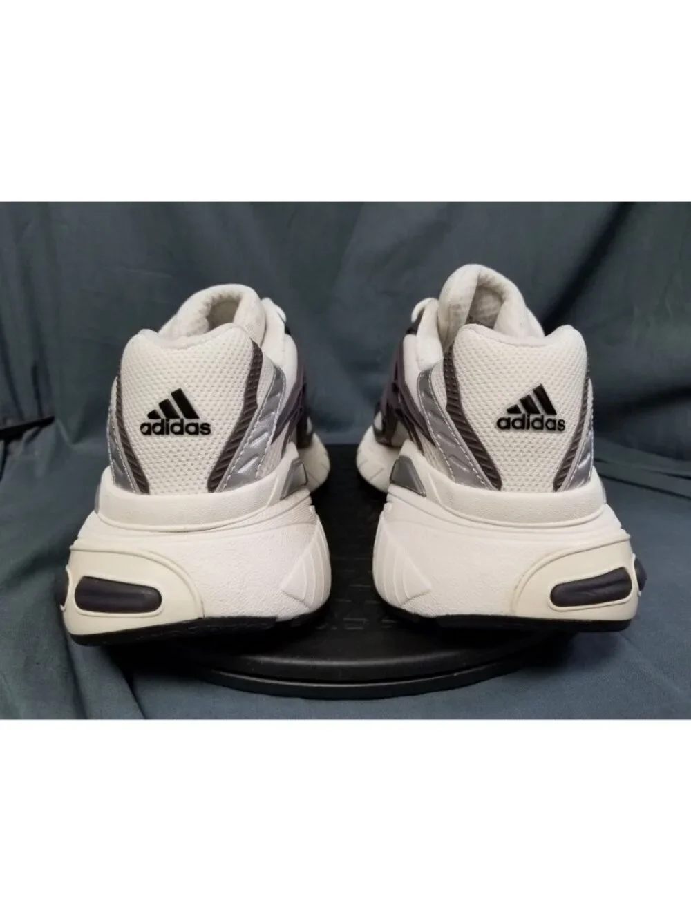adidas solar striking up