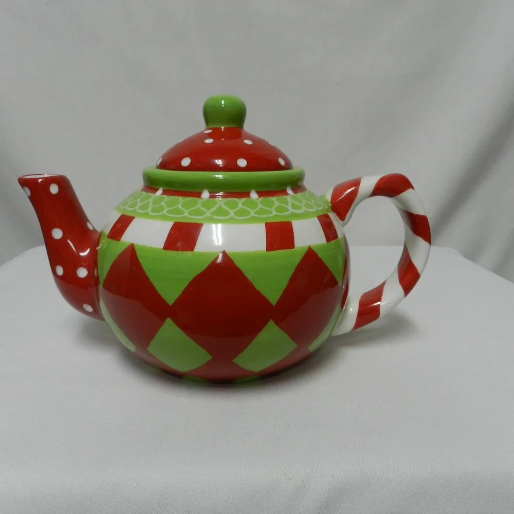 Home Essentials Christmas Ceramic Tea Pot red green Polka Dot geometric 56oz