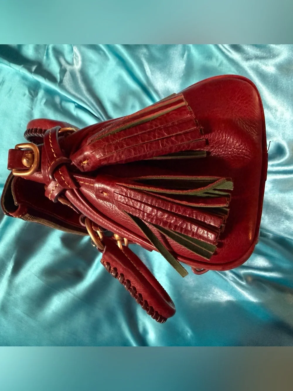 Dooney & Bourke supple italian