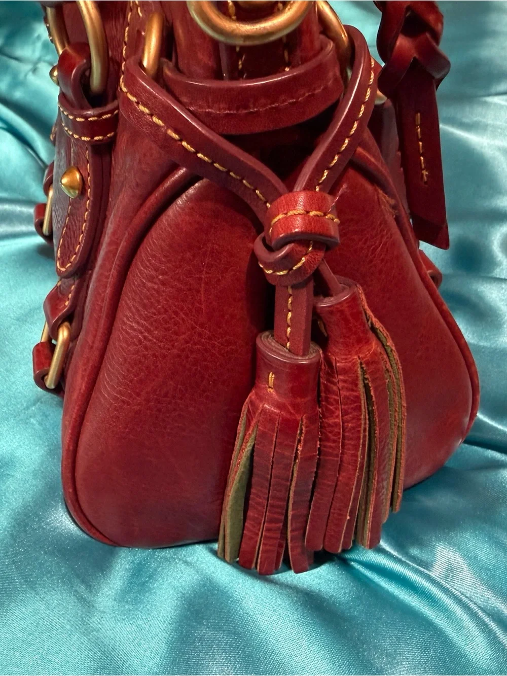 Dooney & Bourke supple italian