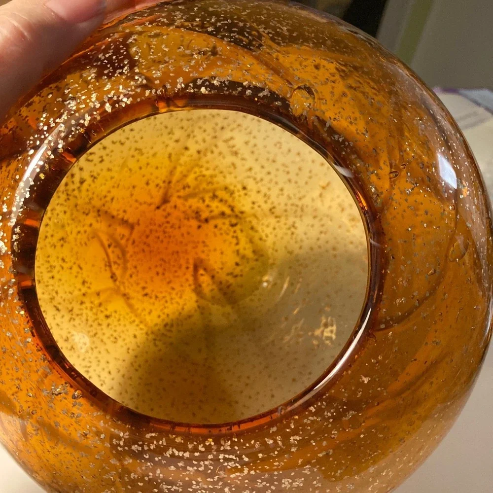 N/A striking amber