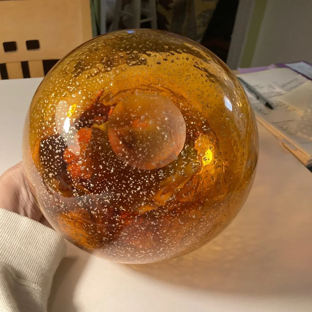 N/A striking amber