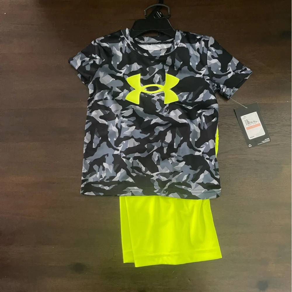 NWT Under Armour boys matching‎ set