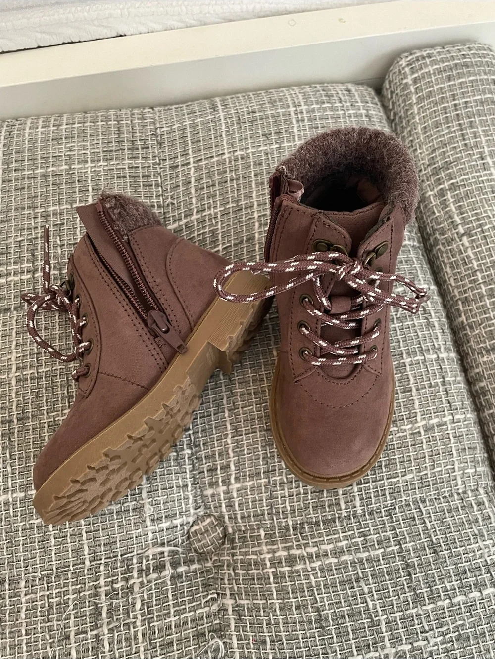 Old Navy warm lace