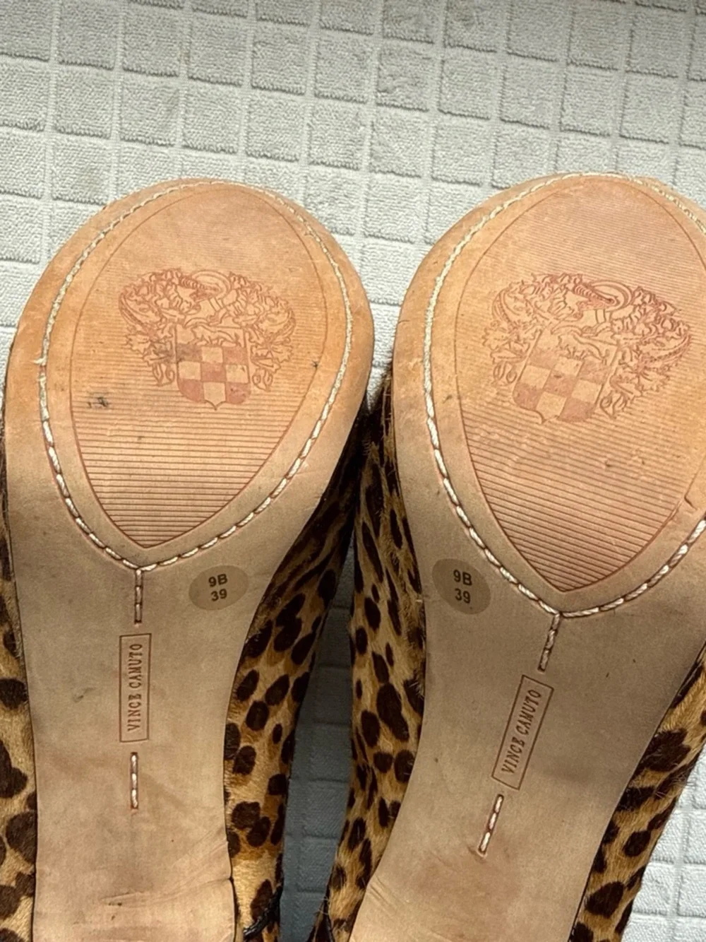 Vince Camuto eye catching