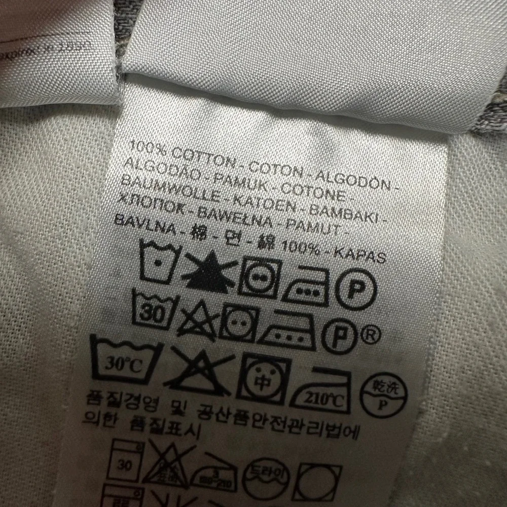 Levis levis 569