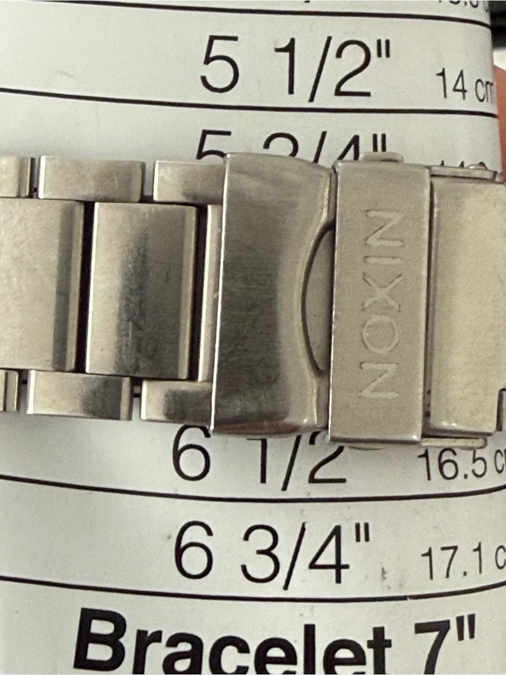 Nixon brand model