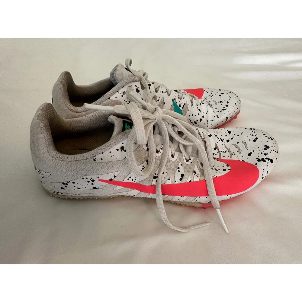Nike zoom rival