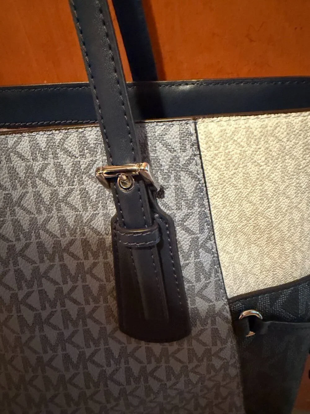 Michael Kors super cute