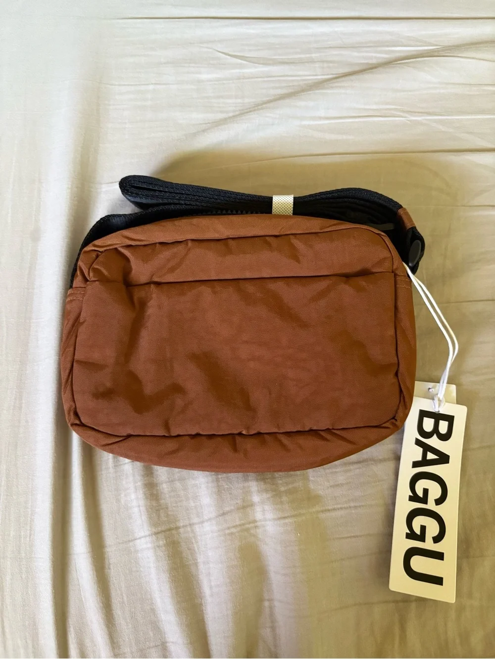 BAGGU closure photos