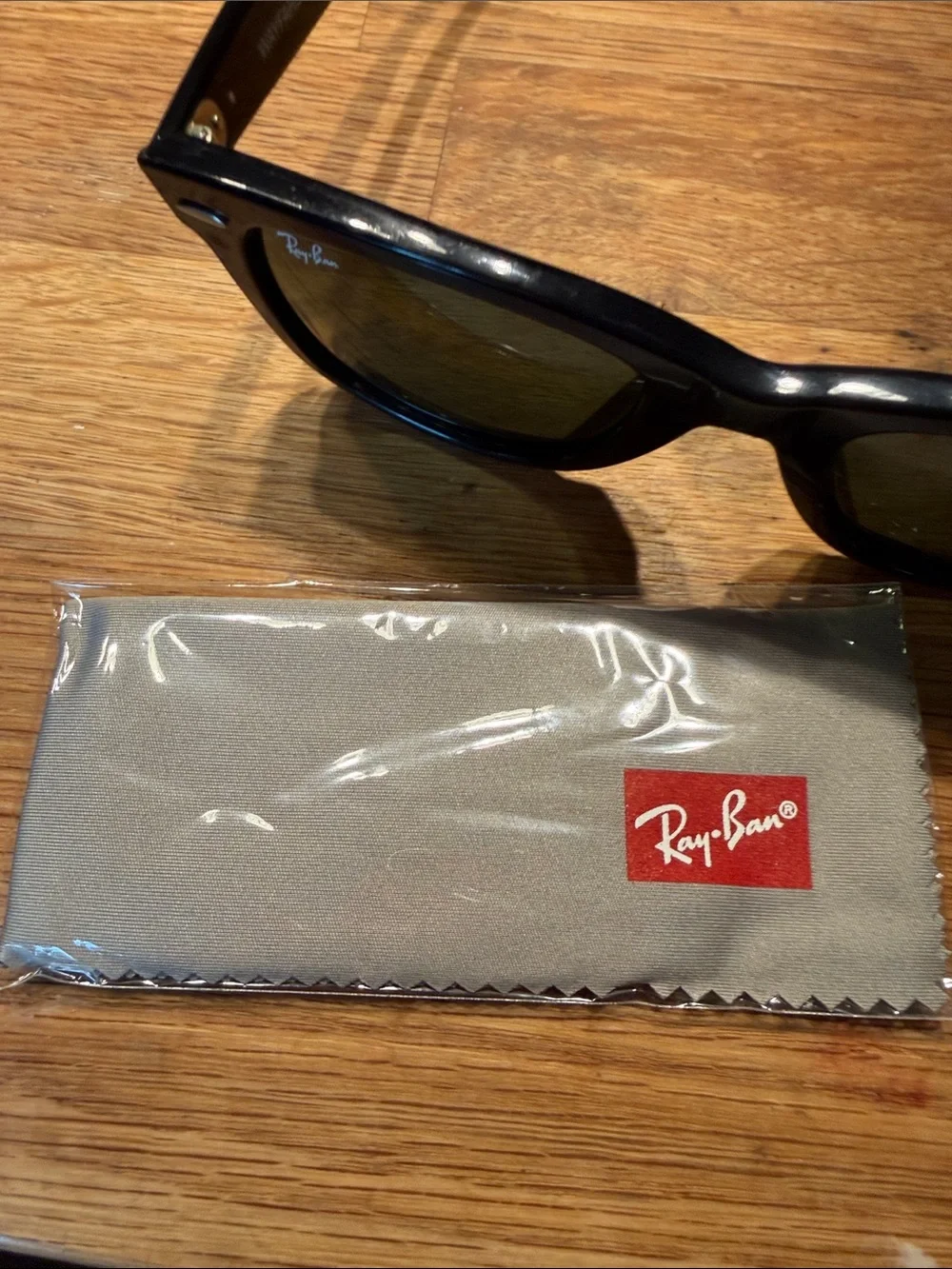 Ray-Ban authentic ray