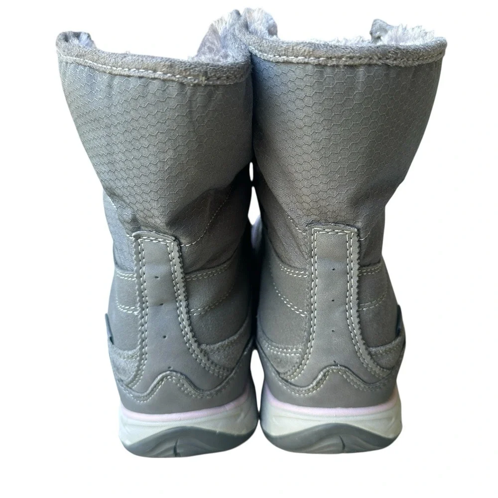 Hi-Tec these size