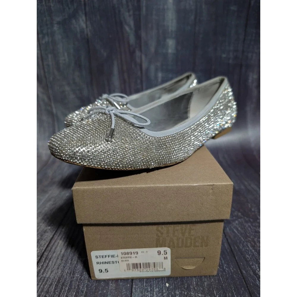 Steve Madden Silver w/ Rhinestones Flats - Steffie - Size 9.5 M - Box