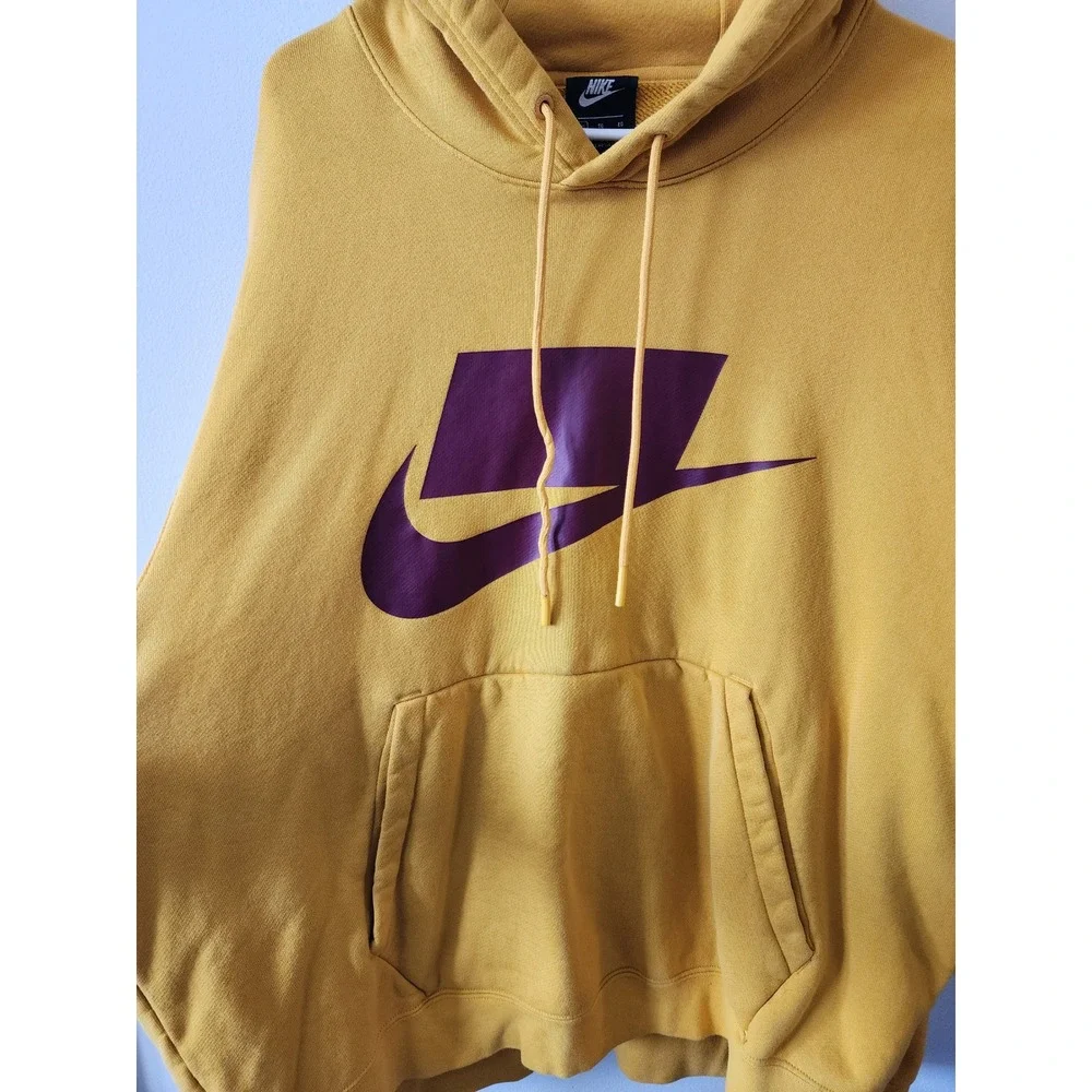 Nike pullover hoodie