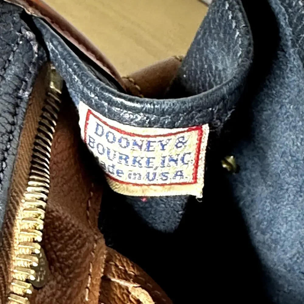 Dooney & Bourke approx dooney