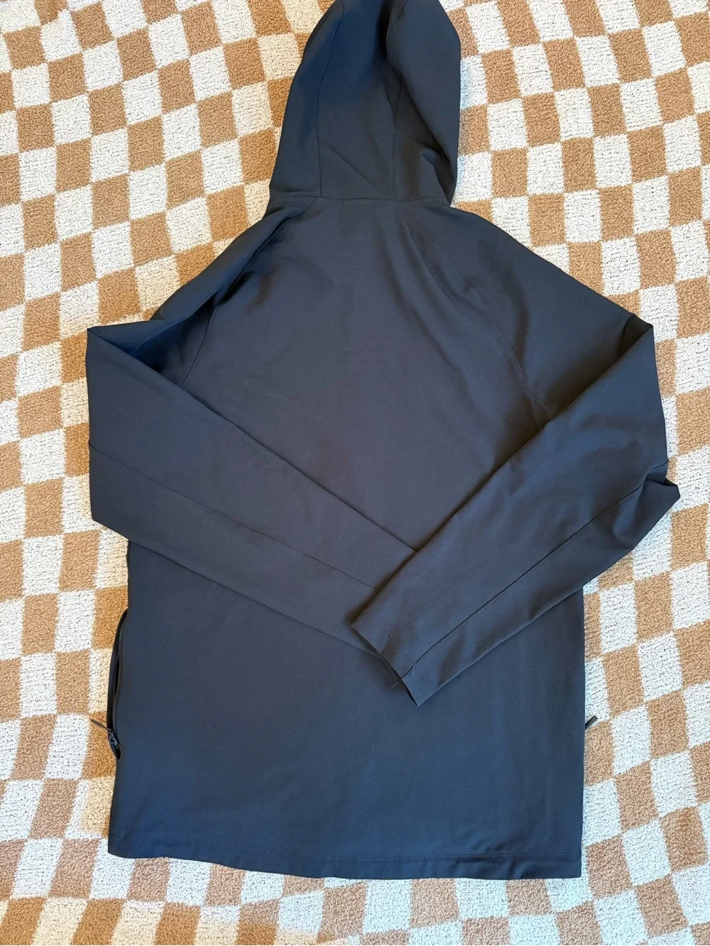 Nike streamlined hooded