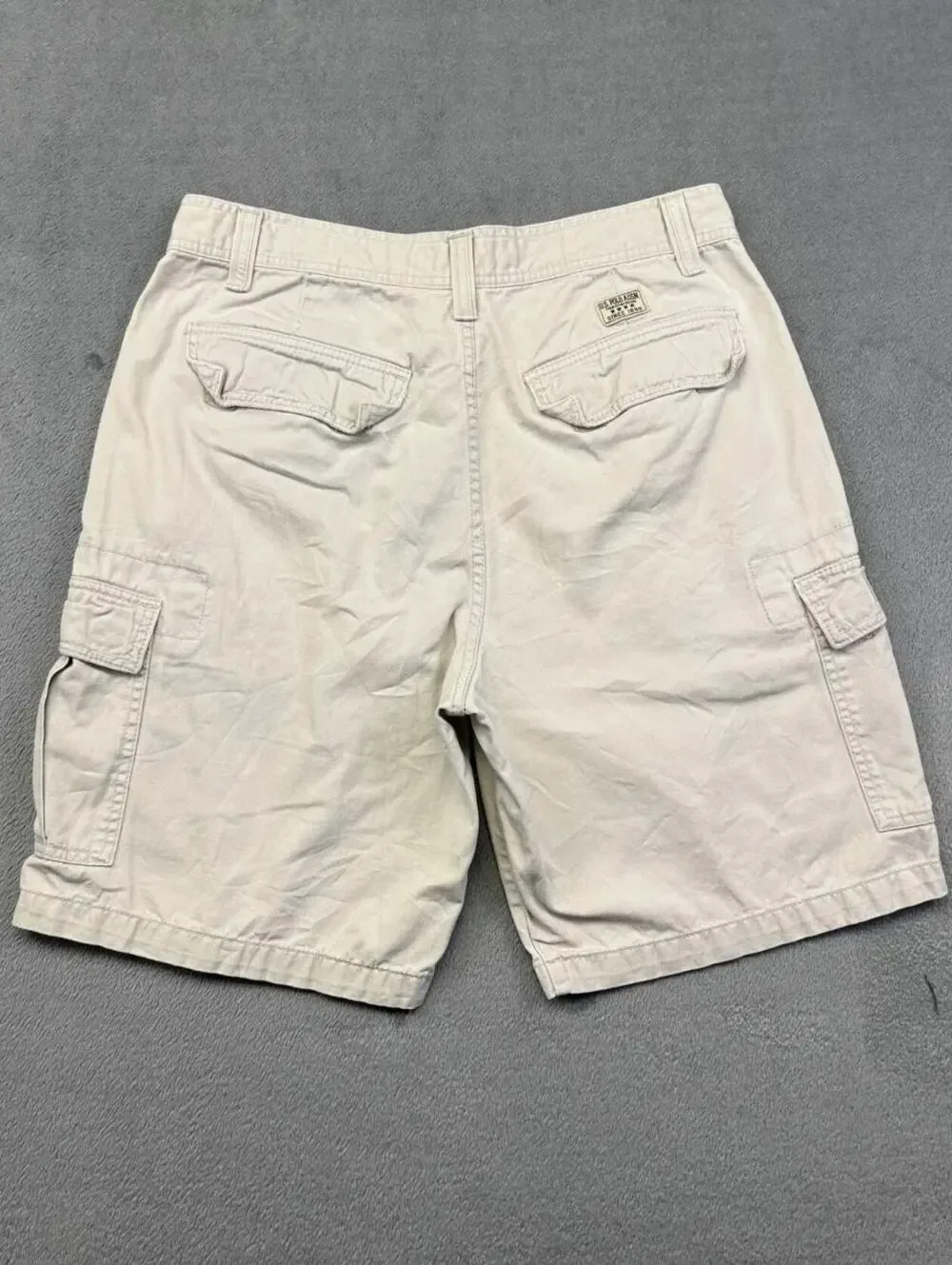 U.S. Polo Assn. multiple pockets