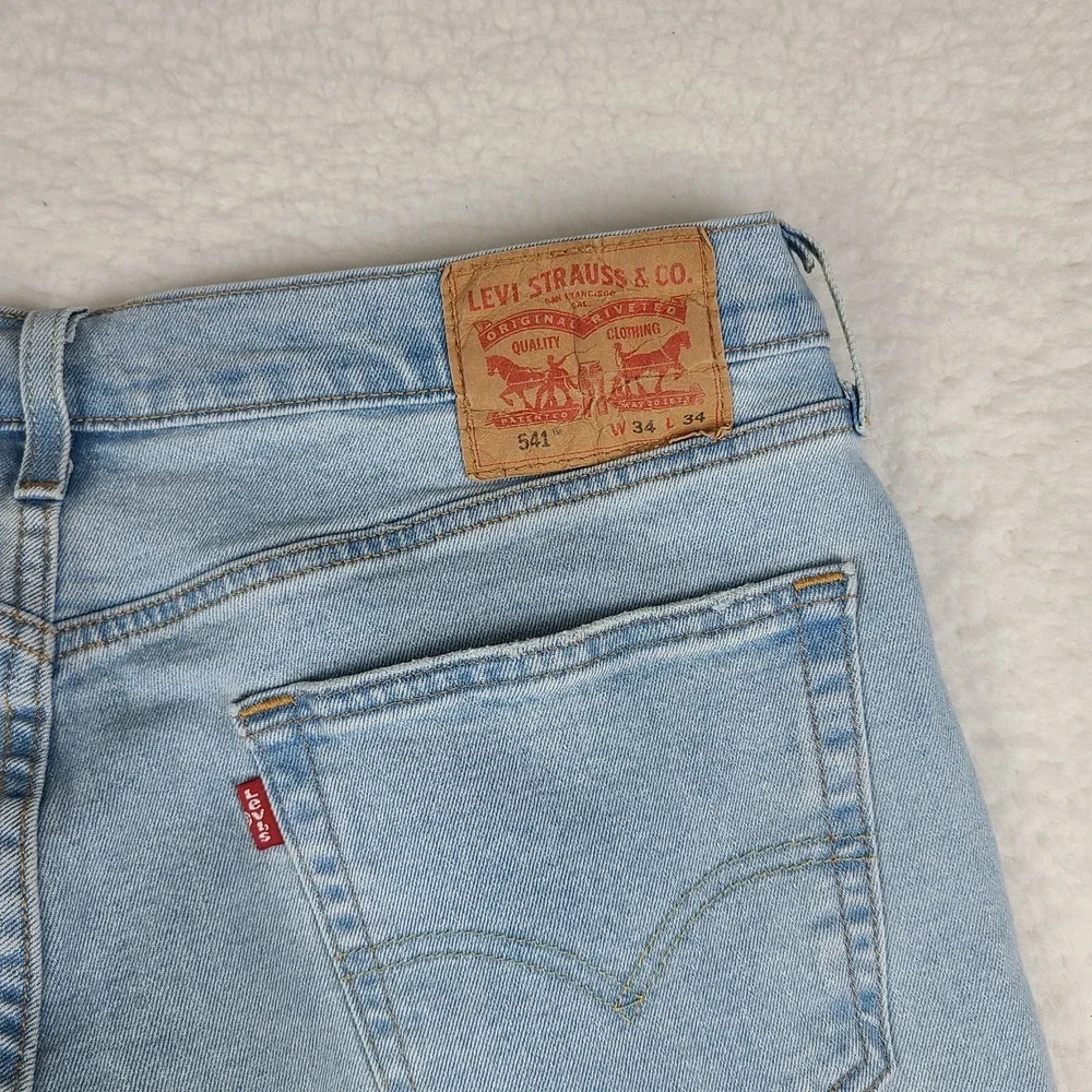 Levis levi 541