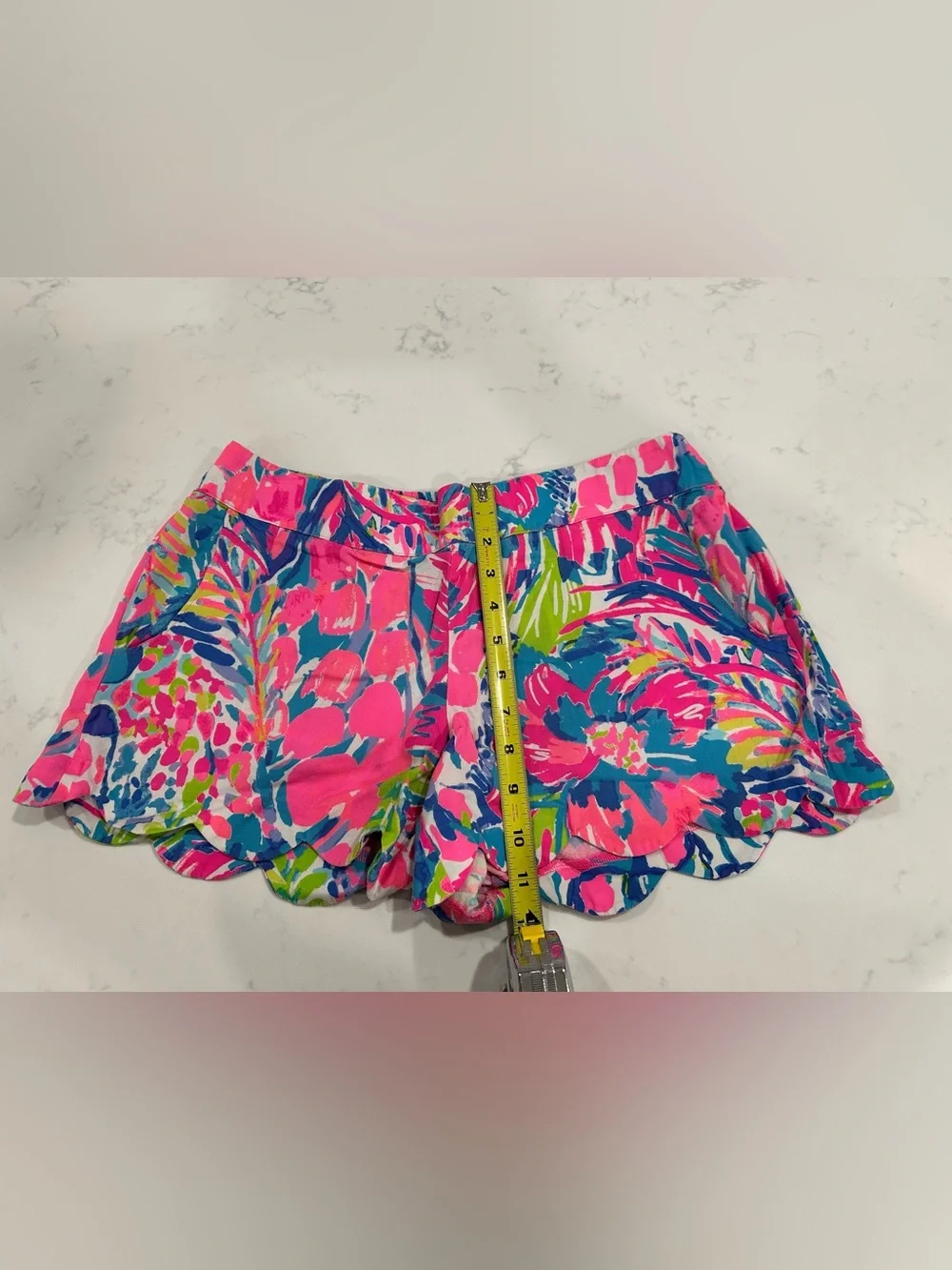 Lilly Pulitzer Floral Scallop Hem Women’s Shorts - Pink Multi