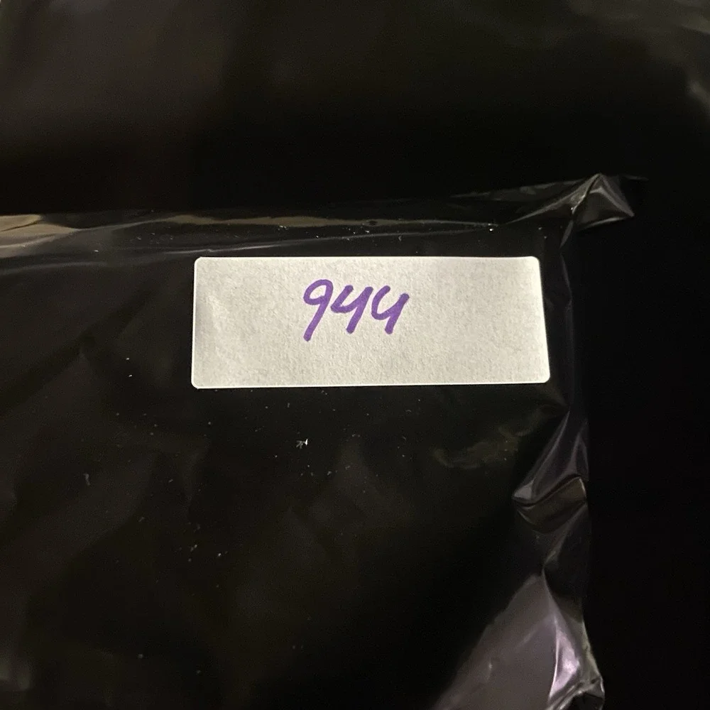 Ralph Lauren missing pull