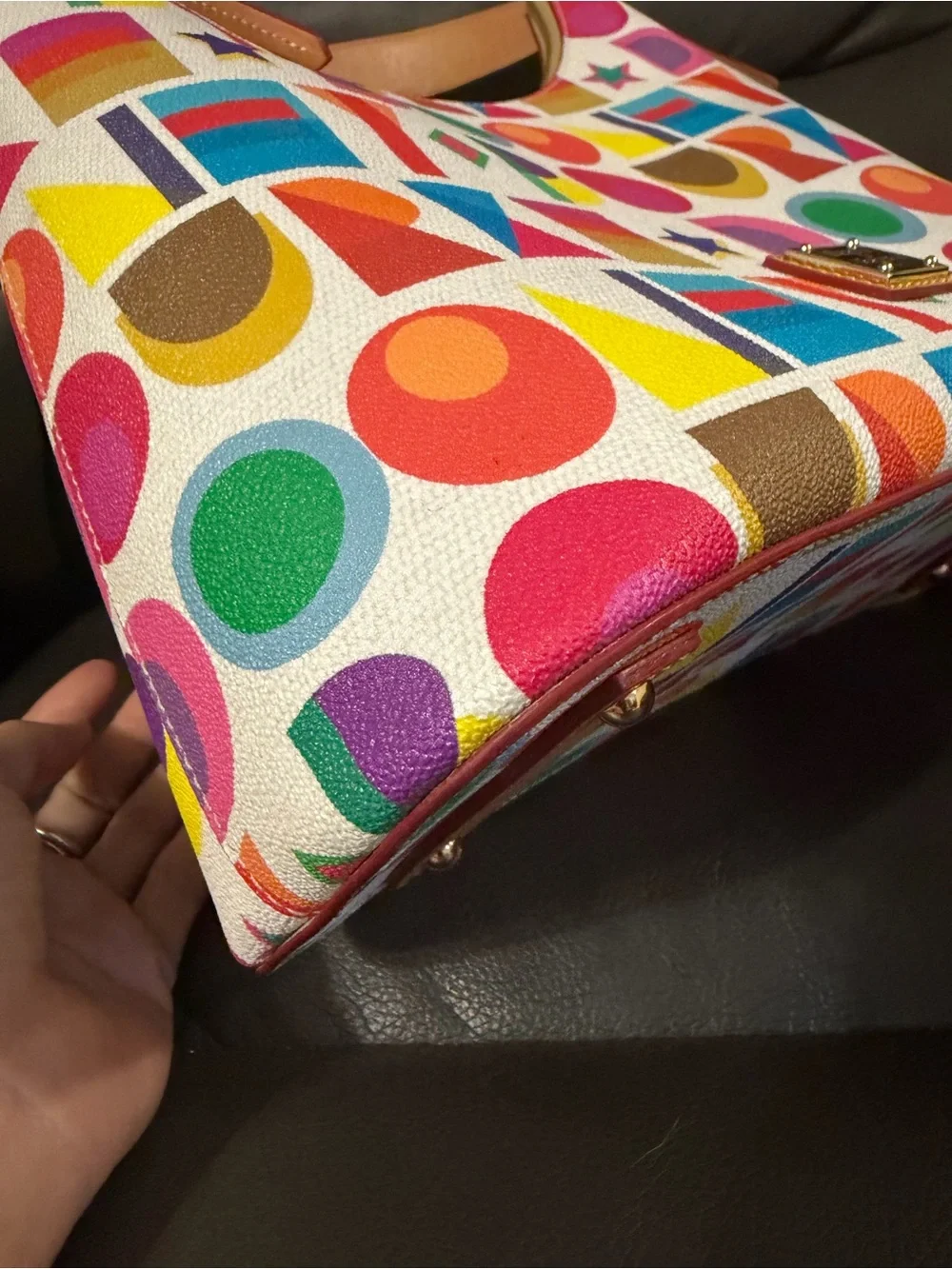 Dooney & Bourke