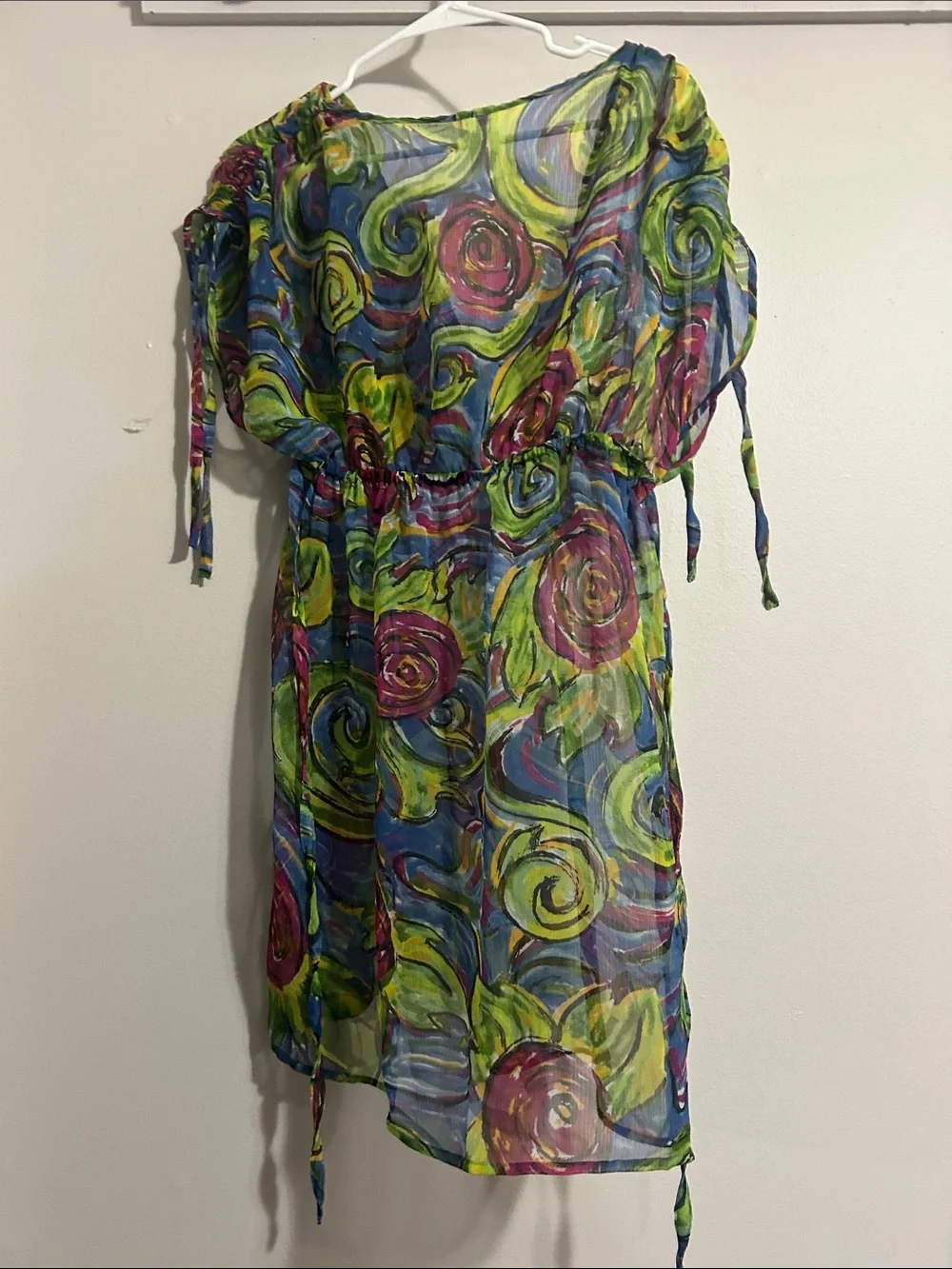 Unk multicolor swirl coverup