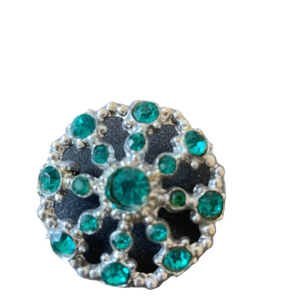 ❤️ RHINESTONE EMERALD GREEN CIRCULAR BROOCH PIN VINTAGE