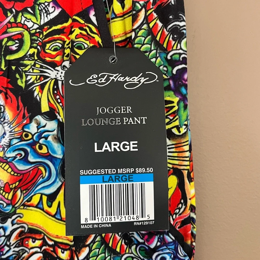 Ed Hardy while 16 style