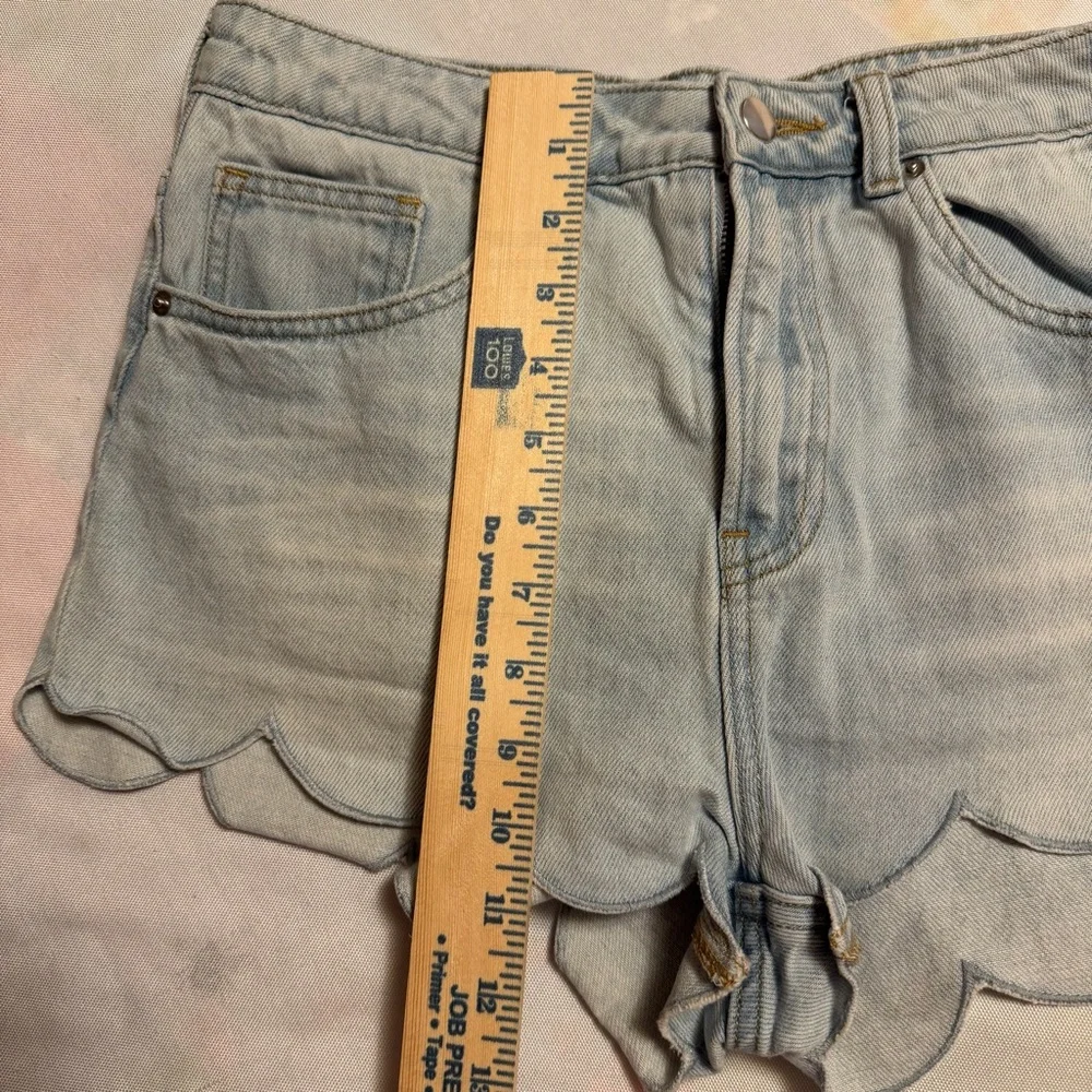 H&M light belt from