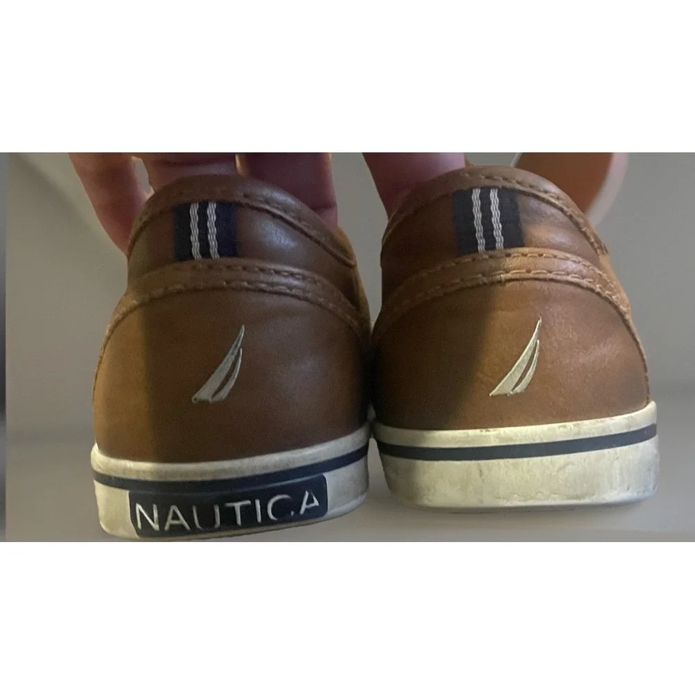 Nautica small scuff