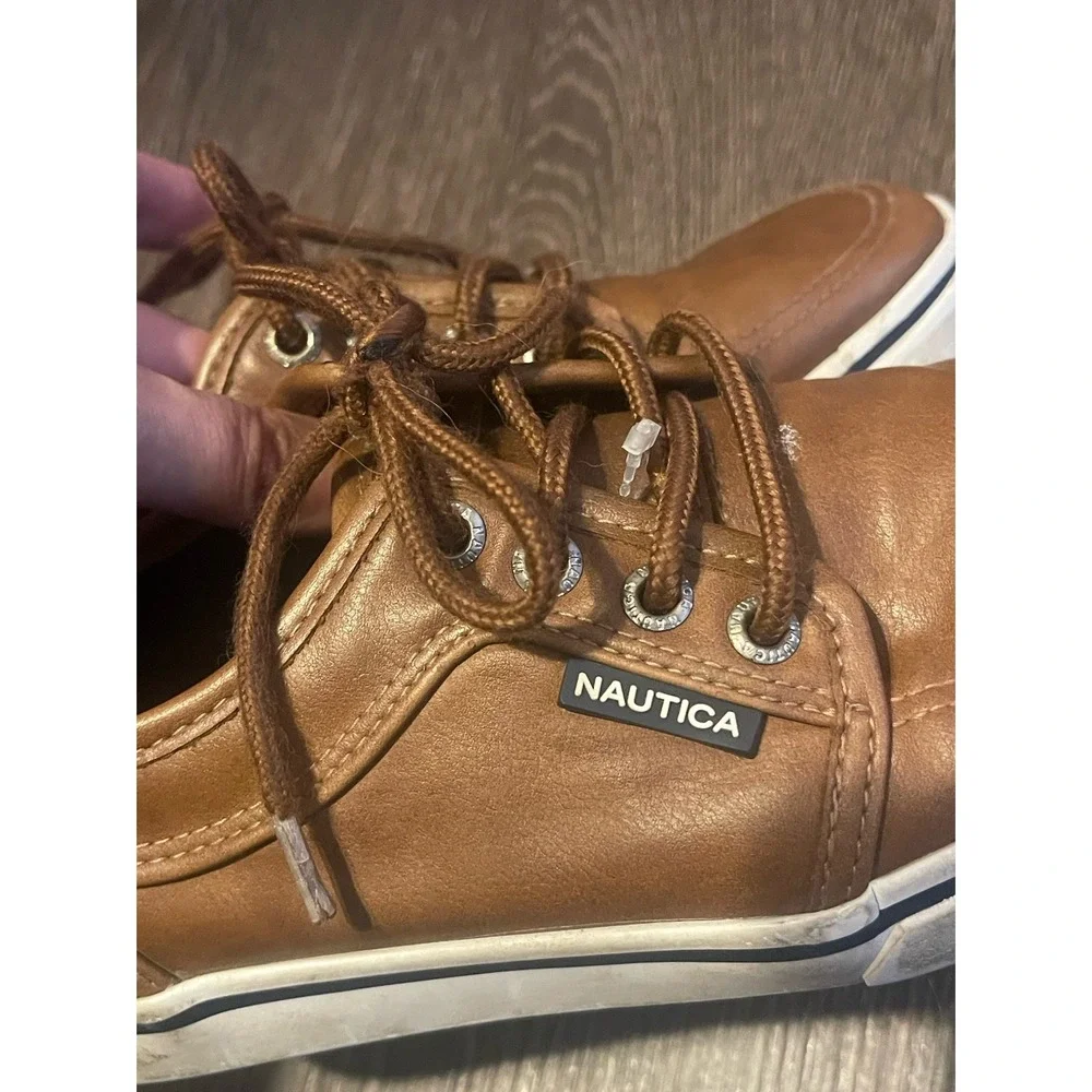 Nautica small scuff