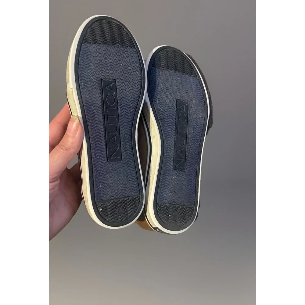 Nautica small scuff
