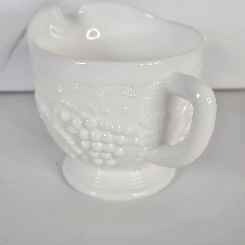 Indiana Glass type creamer