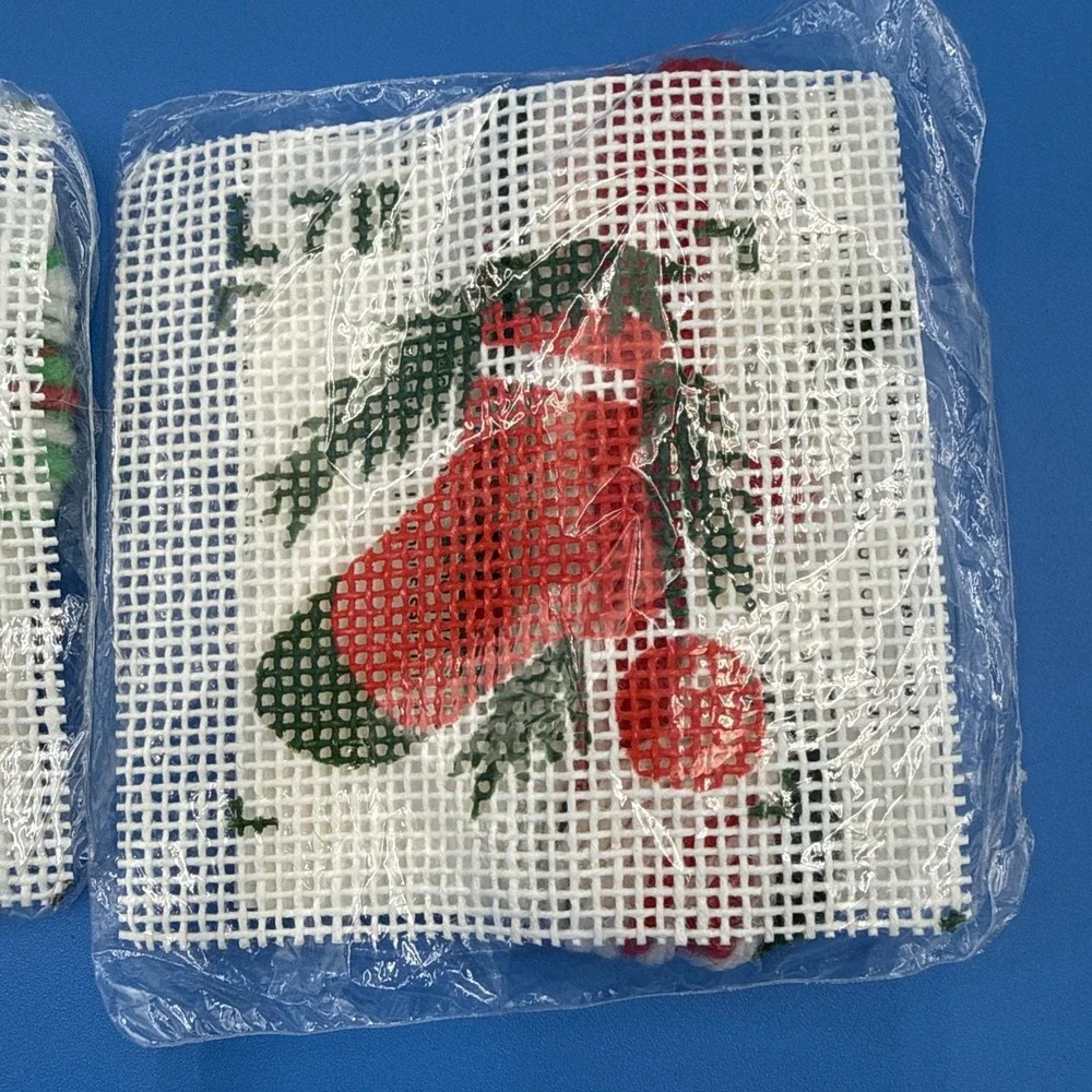 Vtg Christmas Ornament or‎ Coaster Needlepoint Kit Set Holiday NOS Sealed
