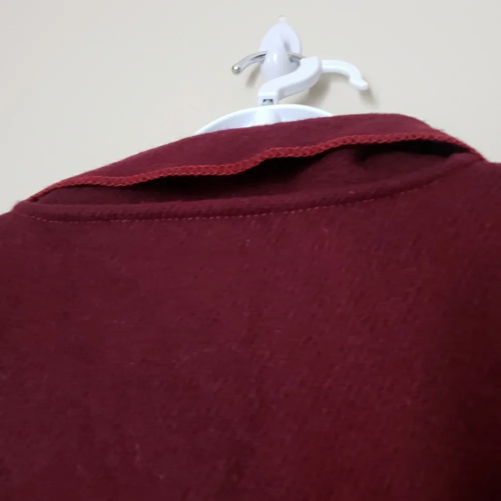 N/A burgundy cape