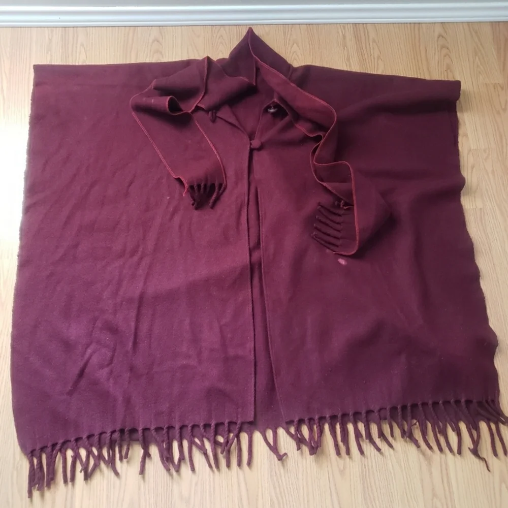 N/A burgundy cape