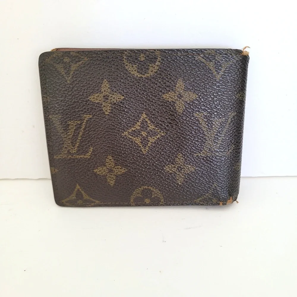 Louis Vuitton classic authentic