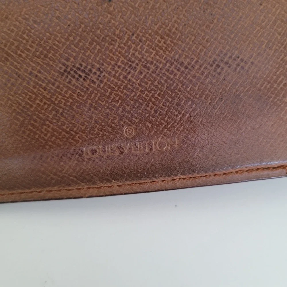 Louis Vuitton classic authentic