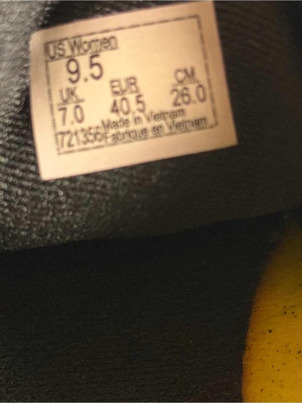 Vans ships within