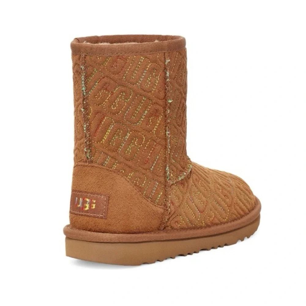 UGG kids classic