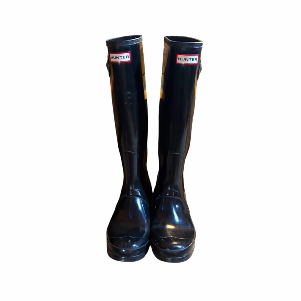 Hunter glossy black