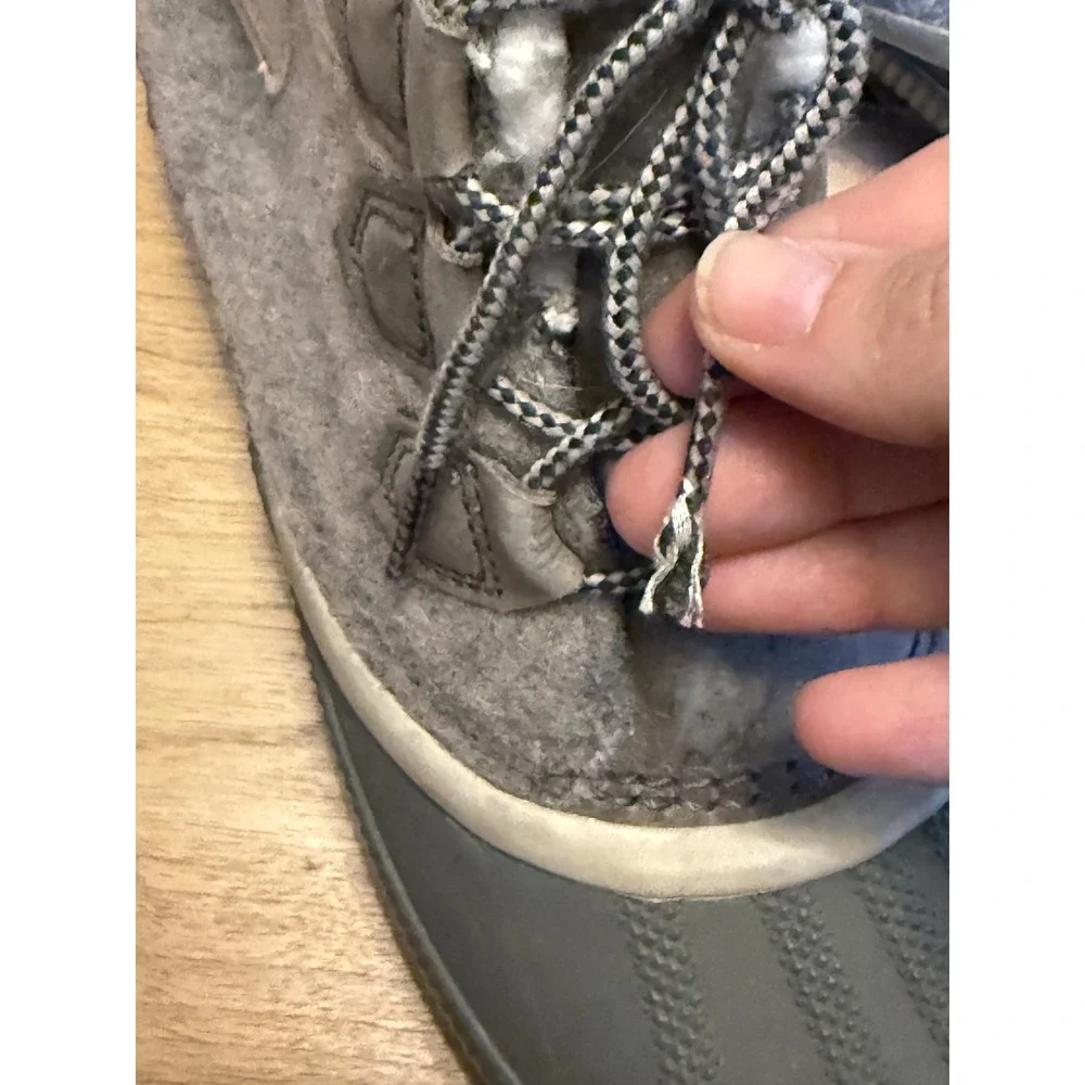 Sorel women out