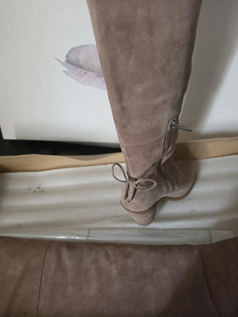 Jessica Simpson stylish taupe